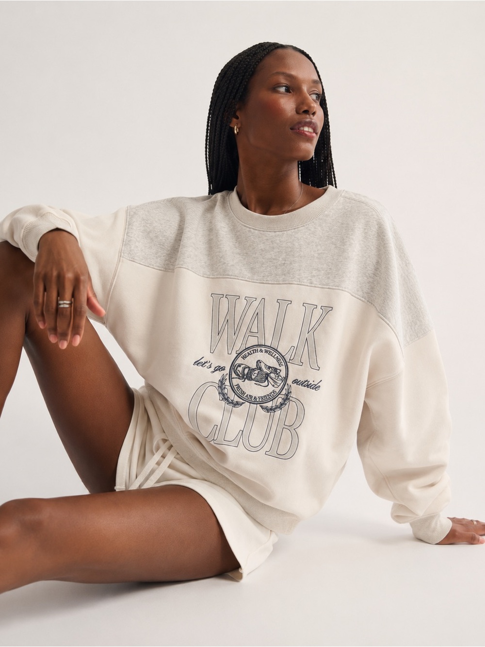 Abercrombie & Fitch "Walk Club" Two-Tone Graphic Crewneck Sweatshirt size medium
